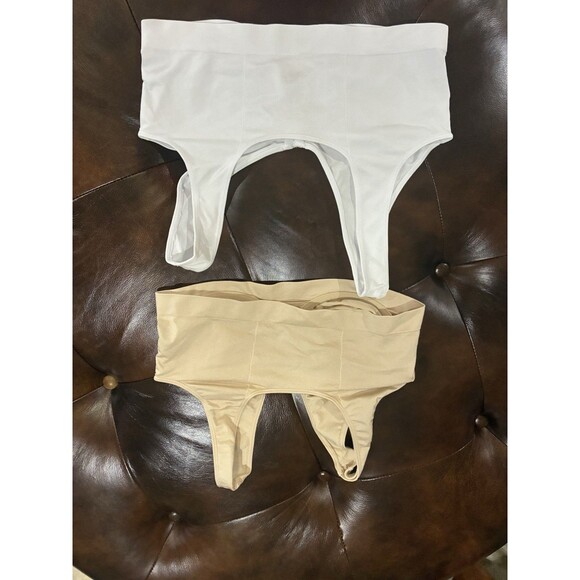 Rhonda Shear 2Pc Moisture-Wicking Underwire Bra Beige White Size XL RN 109608 - Picture 2 of 2